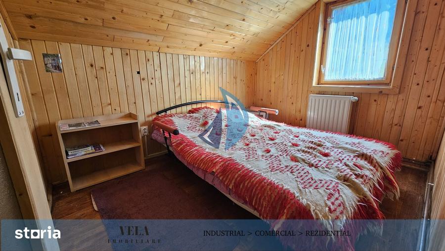 Casă cu 4 camere cu Teren 800 Mp în Lunca