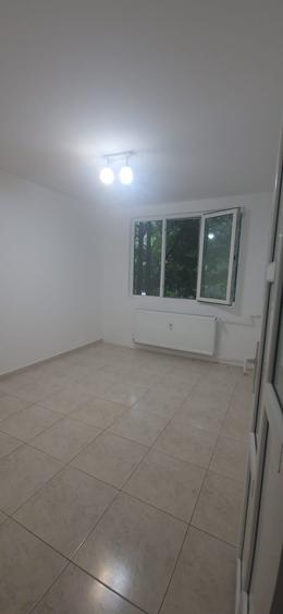 2 camere, metrou Valea Ialomiței , etj1/4 - 6