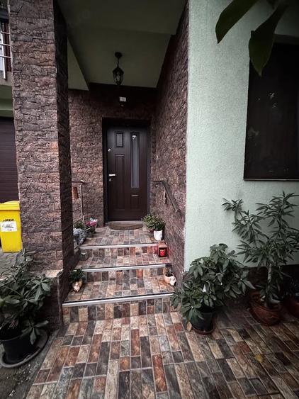Casă cu 7 camere cu Teren 683 Mp în Elisabetin