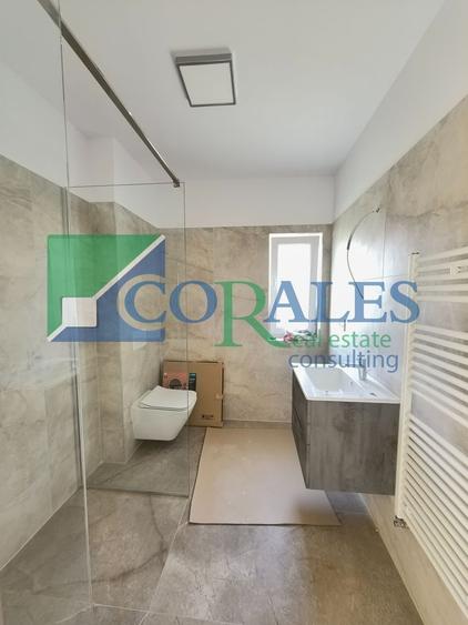 Casă individuală cu 5 camere cu Canalizare în Dumbrăvița