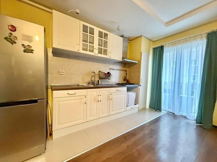 Apartament cu 2 camere semidecomandat în Ștefăneștii de Jos
