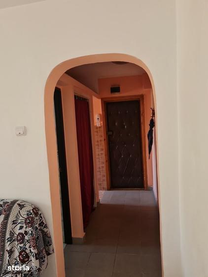 Apartament cu 2 camere nedecomandat în Central
