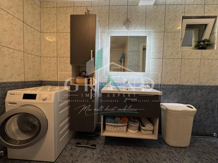 Casă individuală cu 4 camere cu Canalizare în Dâmbul Rotund