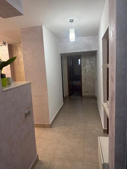 Apartament cu 3 camere decomandat, mobilat în Mărăști