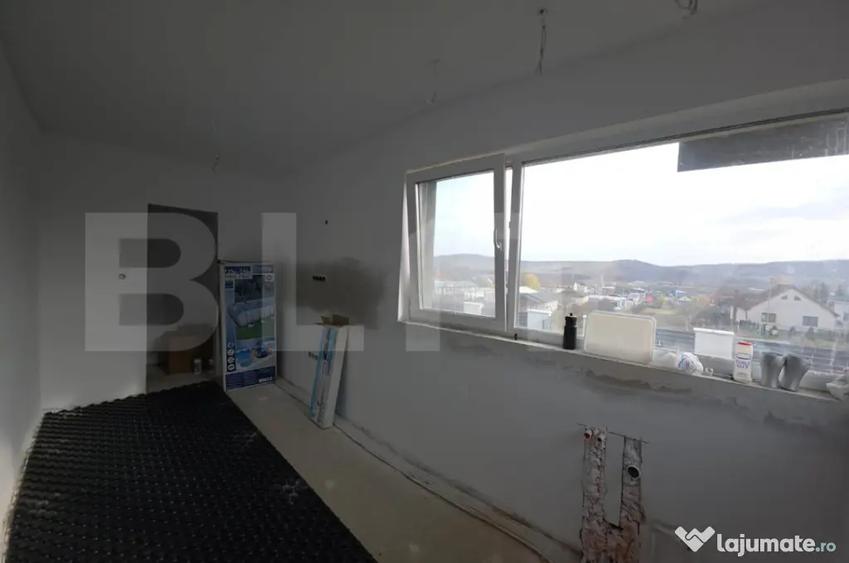 Casă cu 3 camere cu Teren 500 Mp în Viișoara