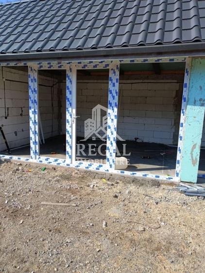Casă individuală cu 2 camere cu Canalizare în Exterior Vest