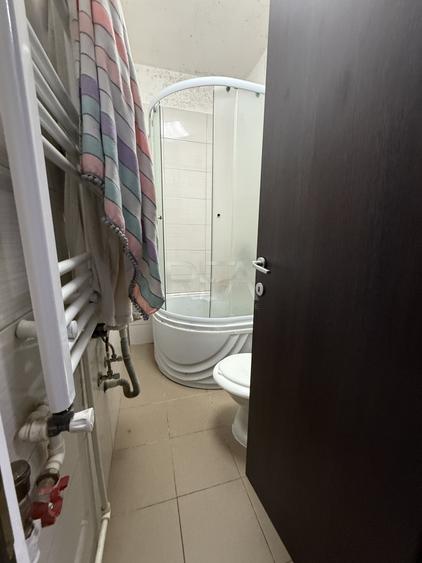 Apartament cu 4 camere semidecomandat, mobilat în Drumul Taberei