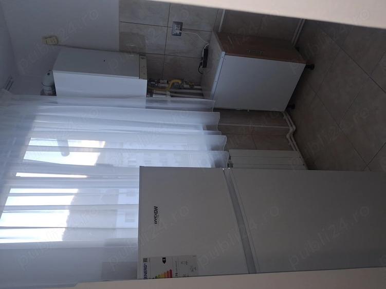Garsonieră decomandată în Precista