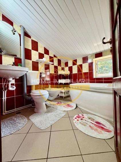 Apartament cu 4 camere decomandat, mobilat în Central