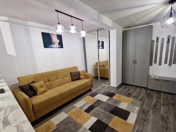 Apartament cu 2 camere semidecomandat în Dâmbul Rotund