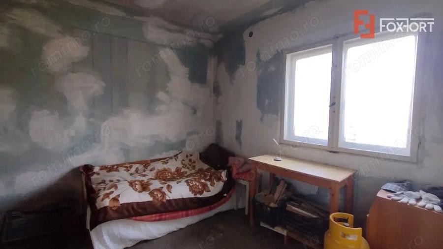 Casă cu 4 camere cu Teren 1390 Mp în Calea Urseni