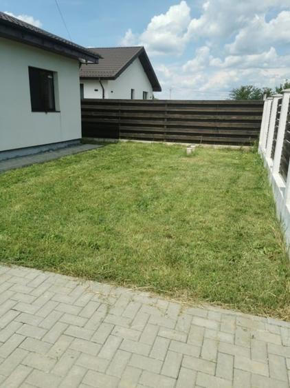 Casă individuală cu 4 camere cu Garaj în Dârza