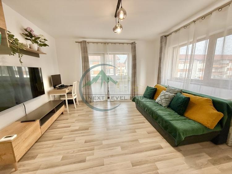 Apartament cu 3 camere decomandat, mobilat în Sânpetru