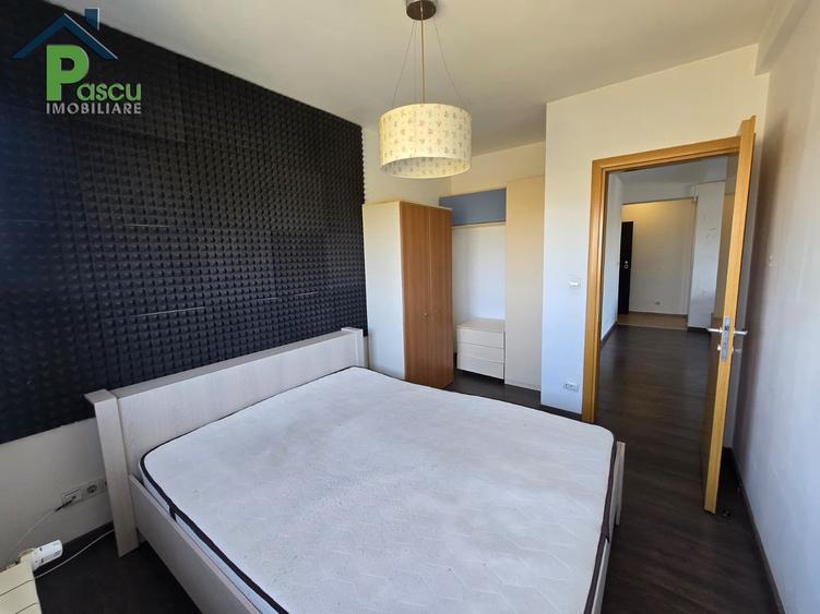 Apartament cu 3 camere decomandat în Theodor Pallady