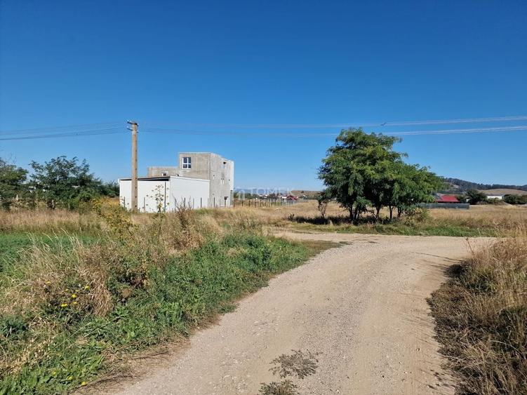Teren Construcții intravilan de 4510 mp, în Sânpetru