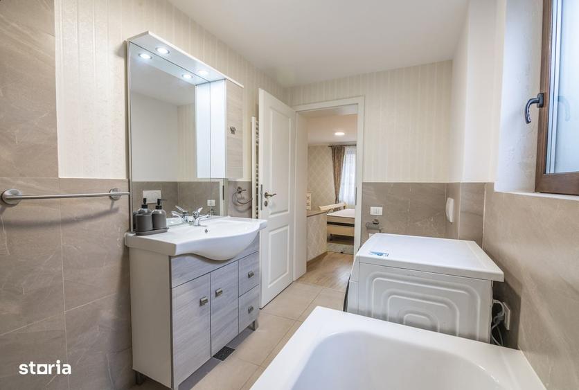 Apartament cu 2 camere decomandat în Schei
