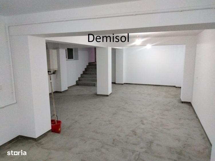 Spatiu comercial, Intrare Obcini - 2