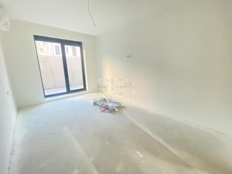 Apartament cu 3 camere decomandat în 13 Septembrie