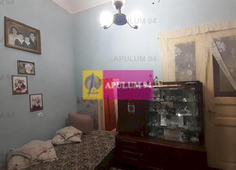 Casă cu 3 camere semidecomandat cu Canalizare în Alba Iulia