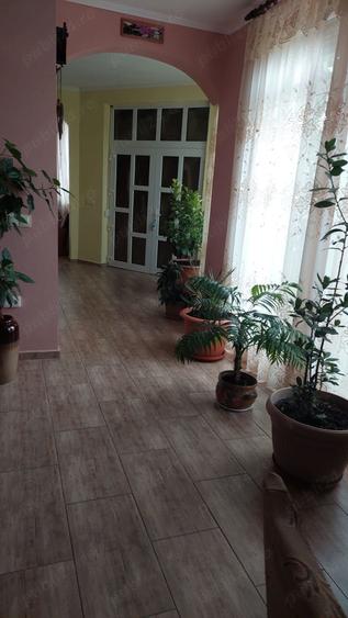 Casă cu 4 camere cu Teren 612 Mp în Podgoria