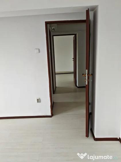 Apartament de vanzare - 1