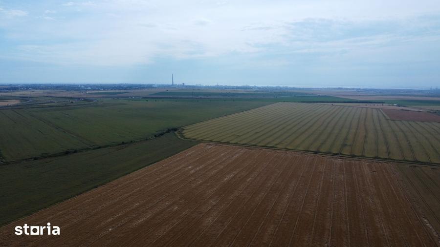 Teren de 47300 mp, în Cumpăna