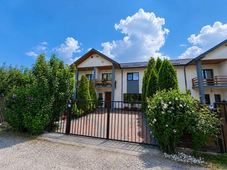 Casă individuală cu 4 camere cu Teren 213 Mp în Valea Lupului