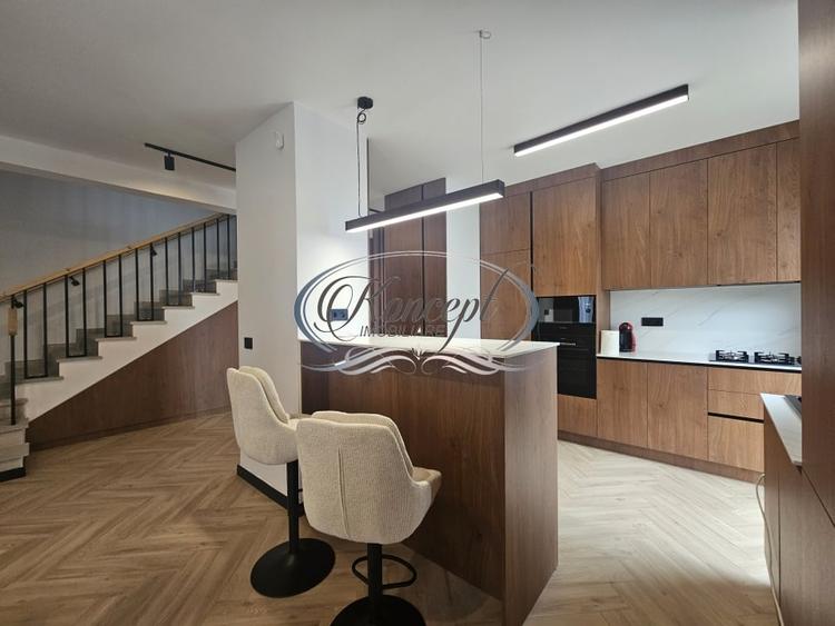 Duplex cu 4 camere cu Canalizare în Gilău