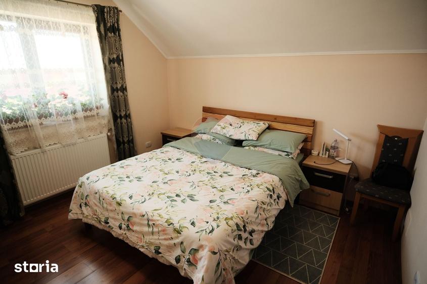 Casă cu 4 camere cu Teren 400 Mp în Central