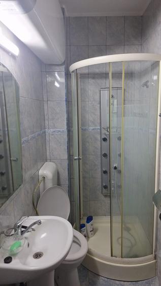 Apartament cu 4 camere semidecomandat în City Park Mall