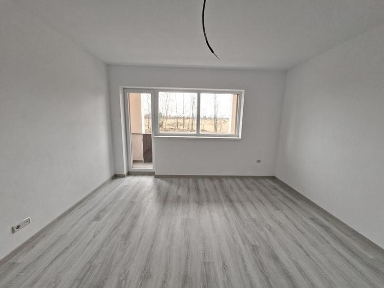 Apartament cu 2 camere decomandat în Sânpetru