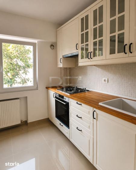 Apartament cu 4 camere decomandat, mobilat în Eminescu