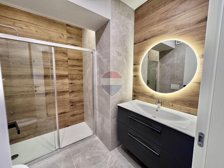 Apartament cu 4 camere decomandat, mobilat în Pipera