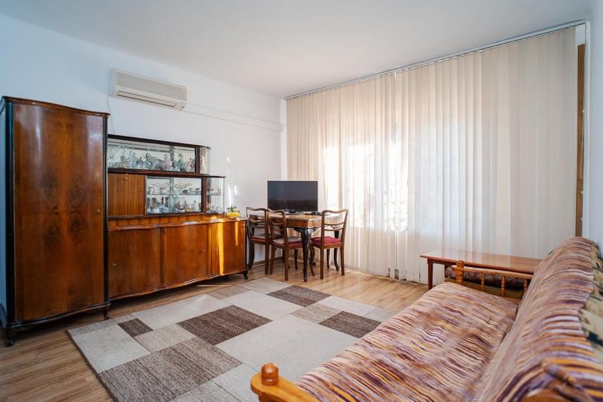 Duplex cu 4 camere cu Canalizare în Central