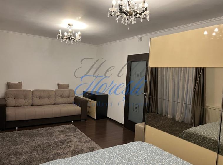 Duplex cu 5 camere cu Canalizare în Florești