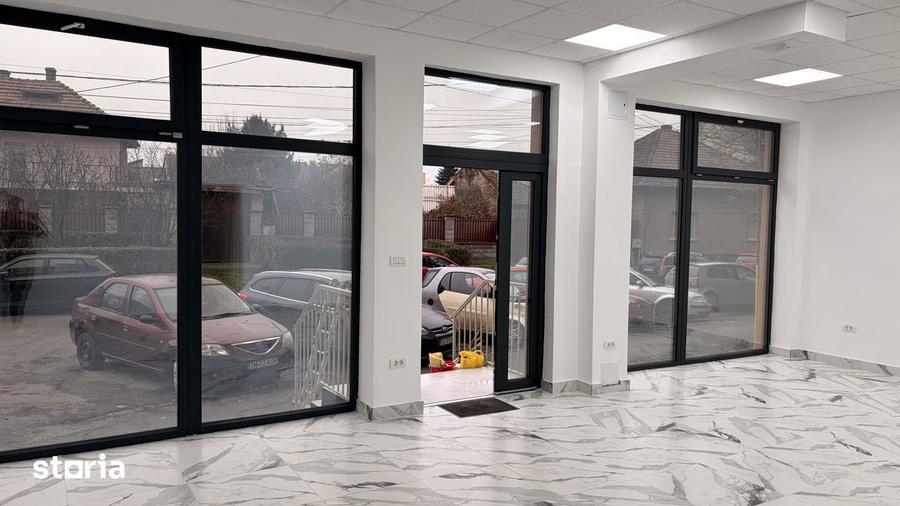 Spațiu comercial, de 86 mp, în Blașcovici