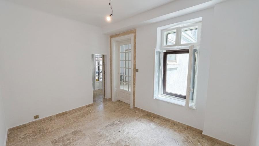 Apartament cu 4 camere în Dorobanți