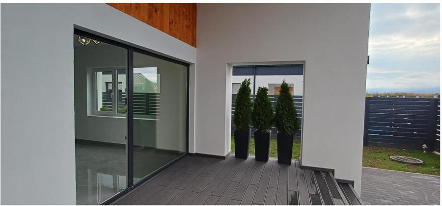 Casă individuală cu 3 camere cu Canalizare în Tărlungeni