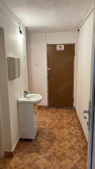 Spatiu comercial renovat nou - 2