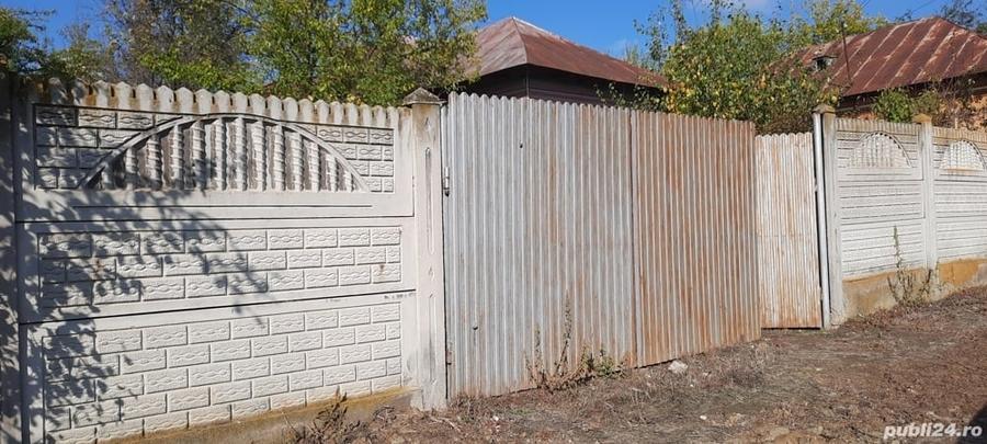 Casă cu 3 camere cu Teren 1300 Mp în Central