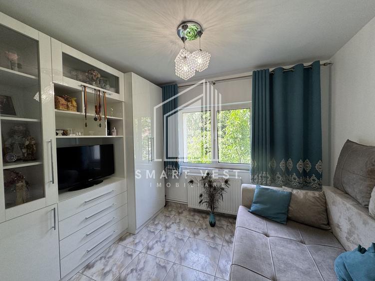 Apartament cu 4 camere decomandat în Micro 16