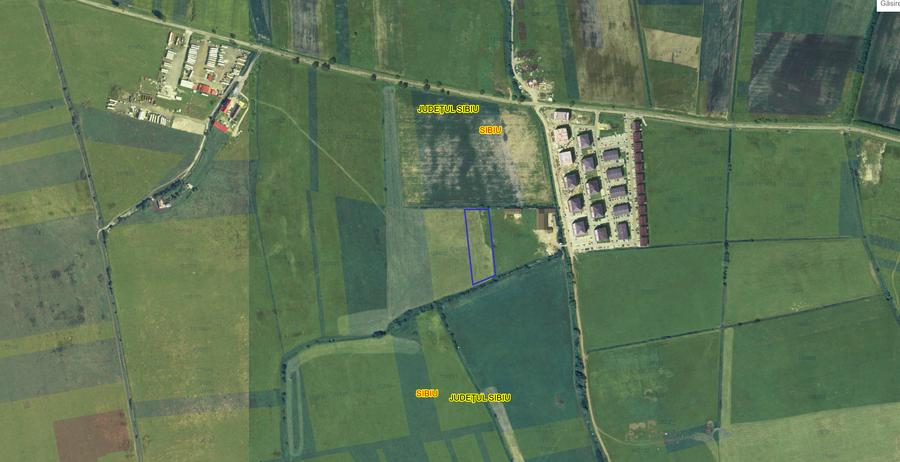 Teren agricol intravilan de 7100 mp, în Vest