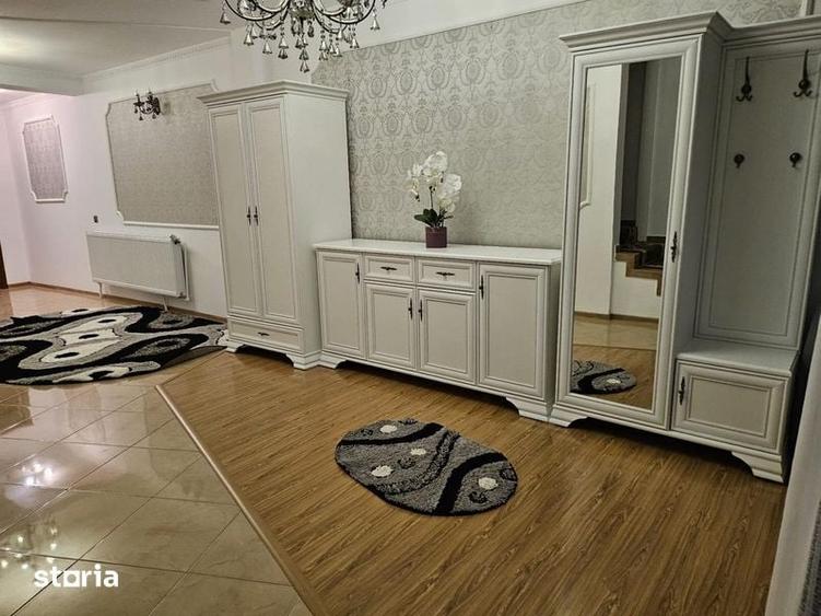 Casă cu 4 camere cu Teren 160 Mp în Central