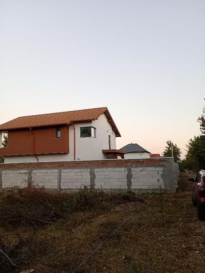 Teren Construcții intravilan de 572 mp, în Periferie