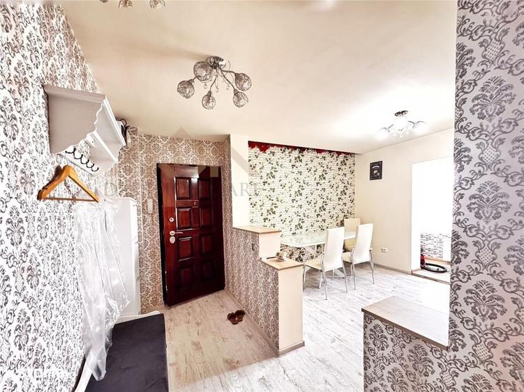 Apartament cu 2 camere decomandat în Central