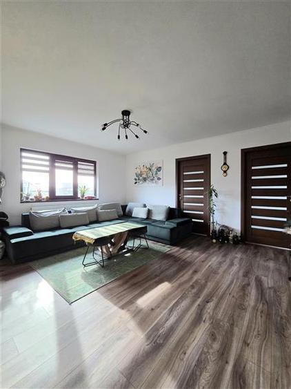 Casă individuală cu 4 camere cu Teren 690 Mp în Corbu
