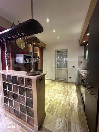Apartament cu 3 camere semidecomandat, mobilat în Nord