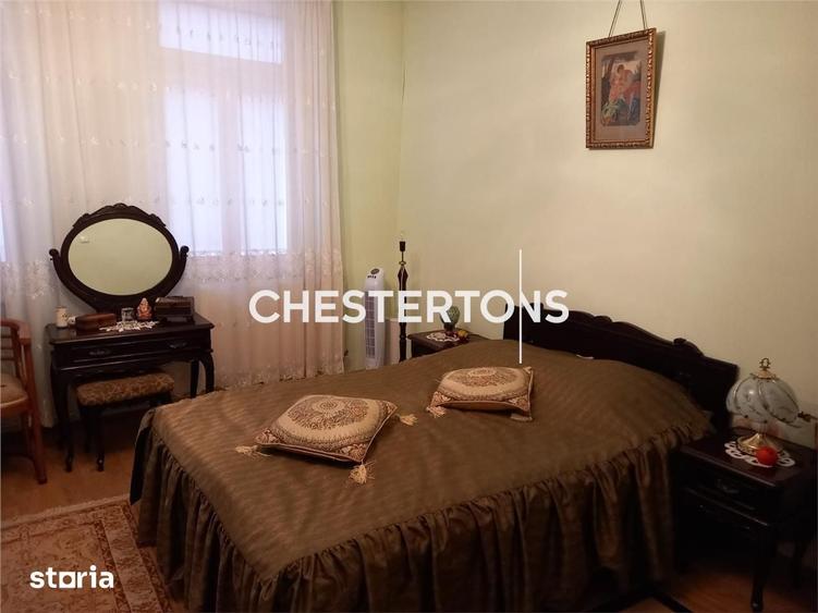 Casă cu 6 camere cu Teren 390 Mp în Central