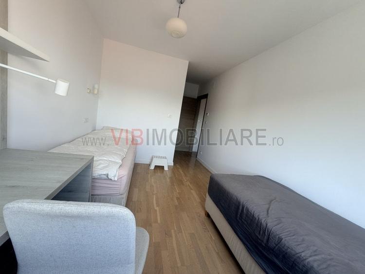 Apartament cu 3 camere decomandat în Grivița