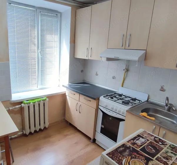 De vanzare garsoniera in zona Calea ?agului - 1
